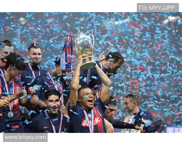 巴黎圣日耳曼与曼联2021年精彩对决全场回放视频及精彩瞬间解析